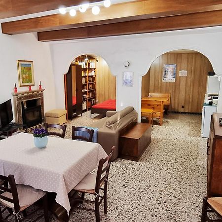 Appartamento Il Grillo Fossato di Vico Zewnętrze zdjęcie
